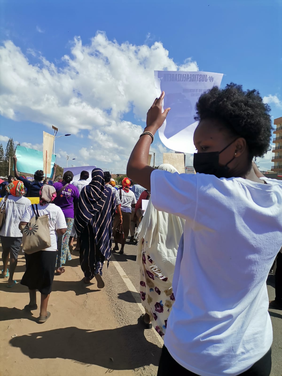 The She Main Table community event